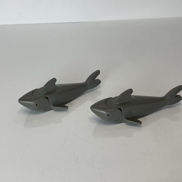 Lego Vintage Sharks Lot Of 2 Old Gray Sea Animal #2547 - Picture 2 of 4